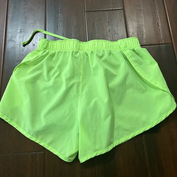 New Balance running shorts - Picture 2 of 3
